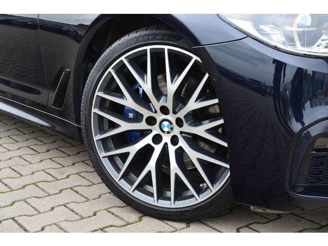 BMW 5 Serie Touring 530i M-Sport | Pano | Nappa Leder | 20 Inch |