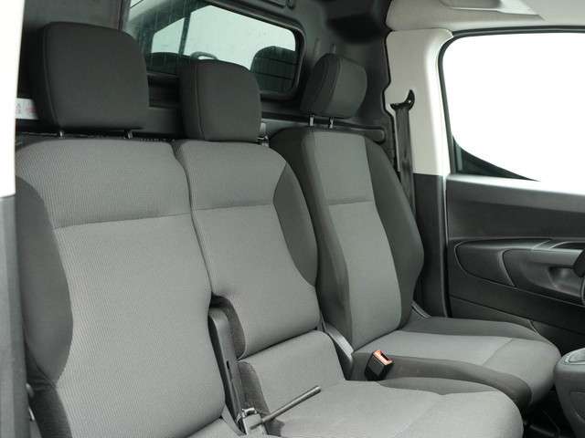 Toyota PROACE CITY 1.5 D-4D Cool Comfort - 3 zitplaatsen - Trekhaak