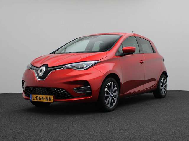 Renault ZOE R135 Intens 52 kWh - € 2000,- Subsidie - Bose Premium Audio - Pack Winter - All Season Banden - Batterijkoop -