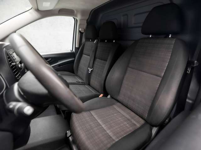 Mercedes-Benz Vito 109 CDI Functional (3 ZITPLAATSEN, TREKHAAK, DAKRAILS, BLUETOOTH, NIEUWSTAAT)