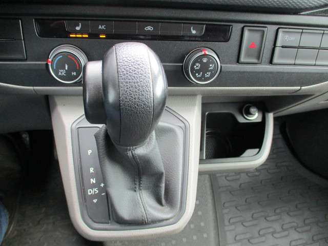 Volkswagen Transporter 2.0 TDI 150 PK Automaat L2 Apple Carplay Airco Trekhaak