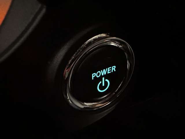 Mitsubishi Outlander 2.4 PHEV Intense Plug In Hybrid Dealer O.H | Camera | Apple Carplay | Stoelverwarming | DAB | Keyless | Cruise Control |