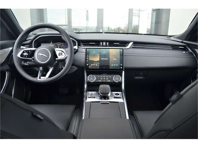 Jaguar XF 2.0 P250 SE | Adaptive cruise control | Panoramadak met schuif-/ kanteldeel | Cold Climate Pack | Draadloze telefoonlader |