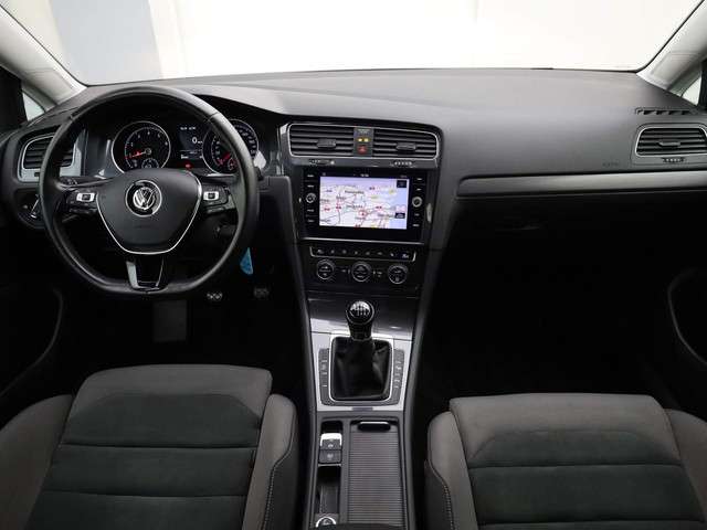 Volkswagen GOLF Variant 1.5TSI/150PK Comfortline R · Navigatie · Parkeersensoren + camera · Stoelverwarming