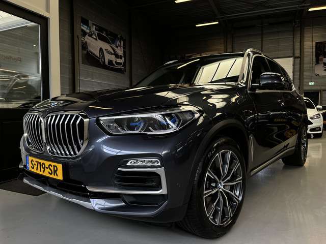 Bmw X5 xdrive45e high executive 360 camera, pano, laser led, luchtvering foto 17