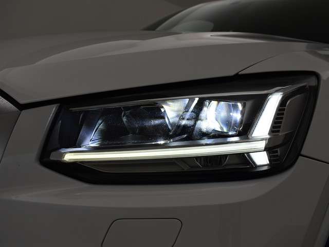 Audi Q2 30 TDI S-TRONIC AUT7 *18.588 KM* + APPLE CARPLAY / STOELVERWARMING / LED / NAVIGATIE