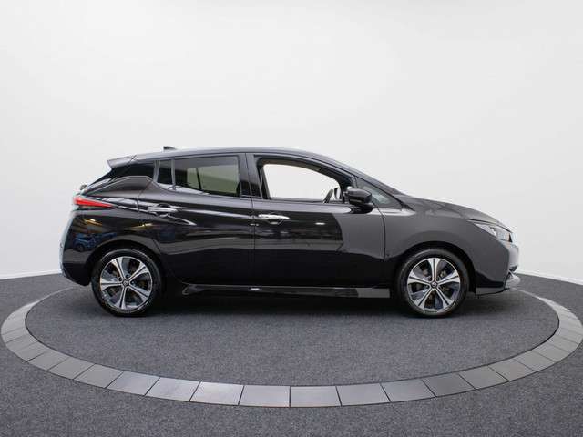 Nissan Leaf Tekna 40 kWh | Na subsidie 19.950 | Navigatie