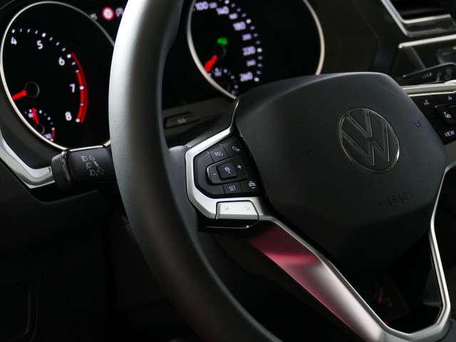 Volkswagen Tiguan 1.5 TSI EVO NAVI LED PDC STOEL/STUUR VERW ADAP.CRUISE CARPLAY 03/2023 50 Volkswagen's op voorraad !