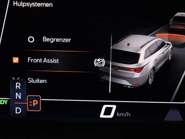 SEAT Leon Sportstourer 1.4Tsi eHybrid 204PK DSG PHEV FR DSG · Navigatie · Parkeersensoren + camera · Stoel-/stuurverwarming