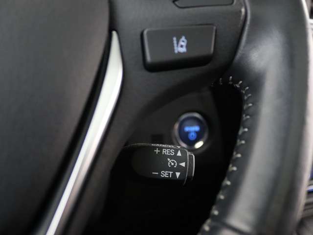 Toyota Auris Touring Sports 1.8 Hybrid Freestyle | Navigatie | Cruise control | panoramadak |