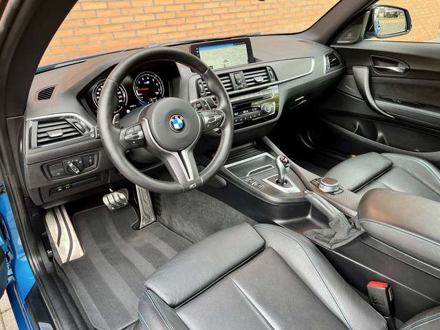 BMW 2 Serie Coupé M2 DCT | 370 PK! | Harman/Kardon | DAB | Leder | Carbon | Camera | 19" Lichtmetaal | Lane Assist | LED | Memory Seat | Navigatie | Cruise Control |