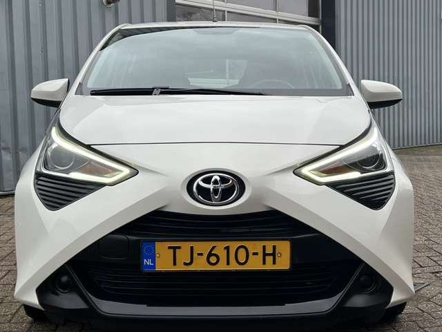 Toyota Aygo 1.0 VVT-i x-play | CAMERA | AIRCO |