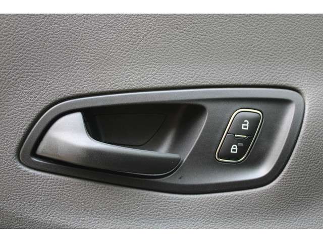 Ford Transit 350 2.0 TDCI 130pk L2H2 Trend - 12" Navigatie - Carplay - 250gr deuren - Trekhaak - LED laadruimte - Rijklaar