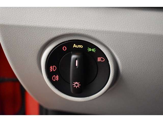 SEAT Mii 1.0 STYLE-CONNECT AIRCO/MULTIMEDIA