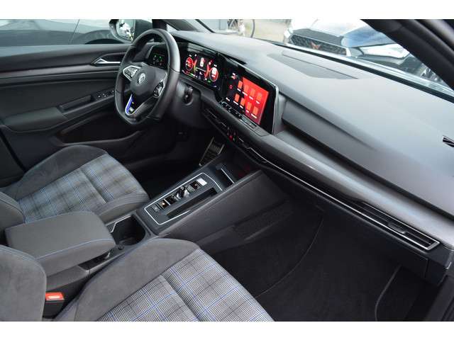 Volkswagen Golf 1.4 eHybrid GTE | Dealer Onderhouden | Led | 18 Inch | 245 PK