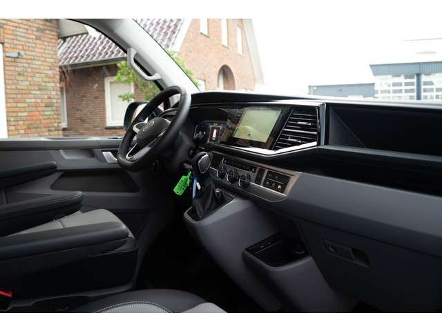 Volkswagen Caravelle T6.1 2.0 TDI 204 PK DSG L2H1 DUB/CAB A-Deuren ACC | LED | Leder | Apple Carplay/ Android Auto | Privacy glass |