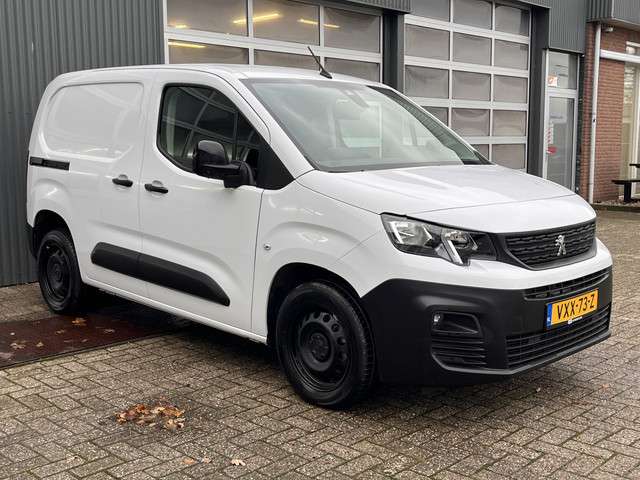 Peugeot Partner 1.5 bluehdi airco cruise controle trekhaak 1000kg trekgewicht parkeerhulp achter en voor camera schuifdeur telefoonverbinding multimedia android apple carplay 2-persoons 1e eigenaar  euro 6 foto 2