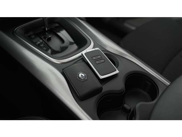 Renault Kadjar TCe 140 EDC Intens | Automaat | Leer | Stoelverwarming | Panoramadak | 19 inch | Adaptieve CruiseControl