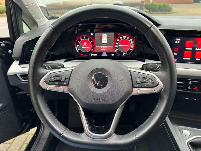 Volkswagen Golf 1.5 TSI Life LED ACC PDC Carplay Lane Assist