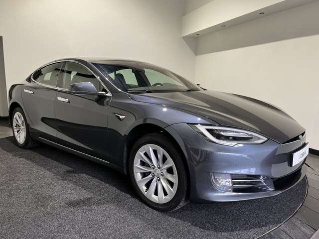 Tesla Model S 75d base | navigatie | lm velgen | weinig km foto 1