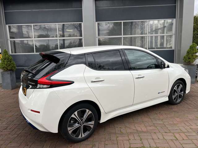 Nissan Leaf e+ Tekna 62 kWh Bj 2020 Km 77.219 Dealer onderhouden 1e eigenaar !!