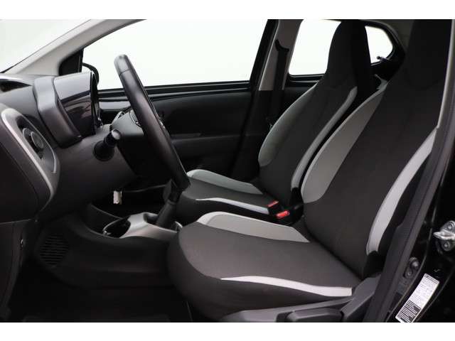 Toyota Aygo 1.0 VVT-i x-nav 5-deurs Airco, Navigatie, Camera, Bluetooth, Limiter, Elektr. Pakket