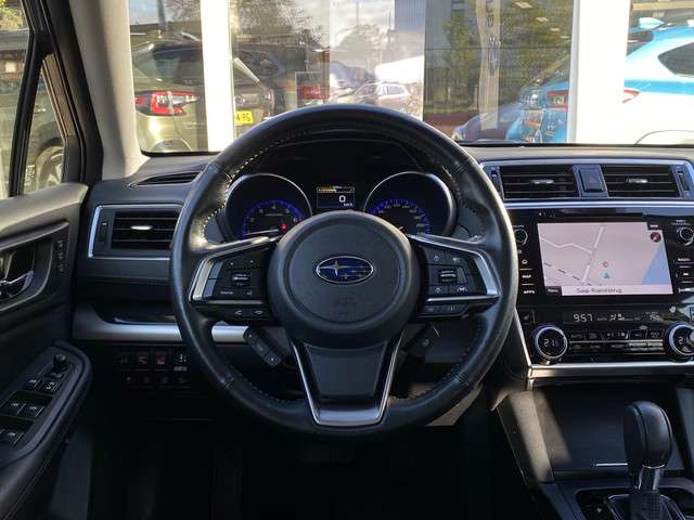 Subaru Outback 2.5i Premium | Navigatie | Stuurwielverwarming | Eyesight | Adaptieve cruise control | Stoelverwarming voor en achter | Trekhaak | Elektrisch schuif/kantel dak |