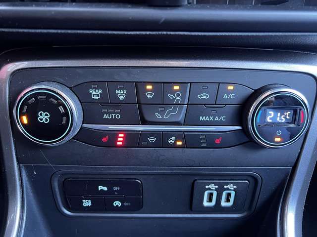 Ford Ecosport 1.0 EcoBoost Ultimate / 125 PK / Navigatie / Climate Control / Stoel + Stuurverwarming / PDC voor-achter