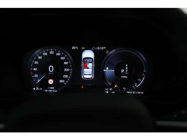 Volvo XC40 1.5 T4 Recharge Ultimate Dark | Facelift | Pano | 20" | Leder | Navi | Camera | Keyless | Elek. Achterklep