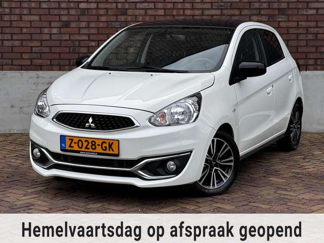 Mitsubishi Space Star 1.2 instyle / 80 pk / automaat / navigatie by apple carplay & android auto / stoelverwarming / airco foto 2