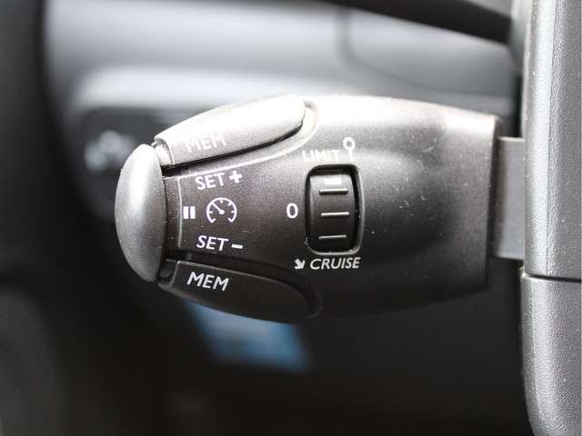 Citroën C3 1.2 PureTech S&S Business 110PK/Automaat/1e Eig./Dealer onderh./Camera/Navi/Climate/Cruise/AppleCarplay/AndroidAuto/Keyless